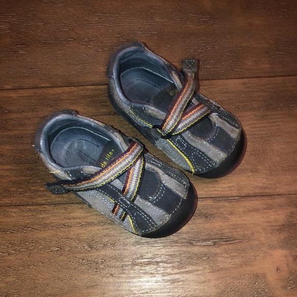 Stride Rite Toddler Baby Shoes 4.5M - Picture 3 of 6